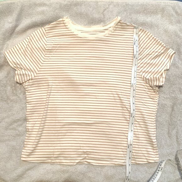 Old Navy Striped Crop Tee - Picture 8 of 8